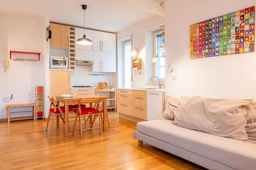 Guest Planet - Grazioso Bilocale Bande Nere M1 Apartment Milano Ngoại thất bức ảnh